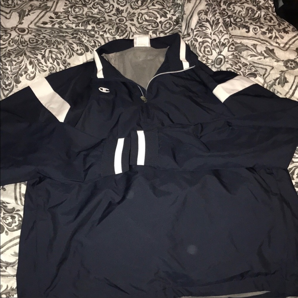 Brand new champion wind breaker very nice